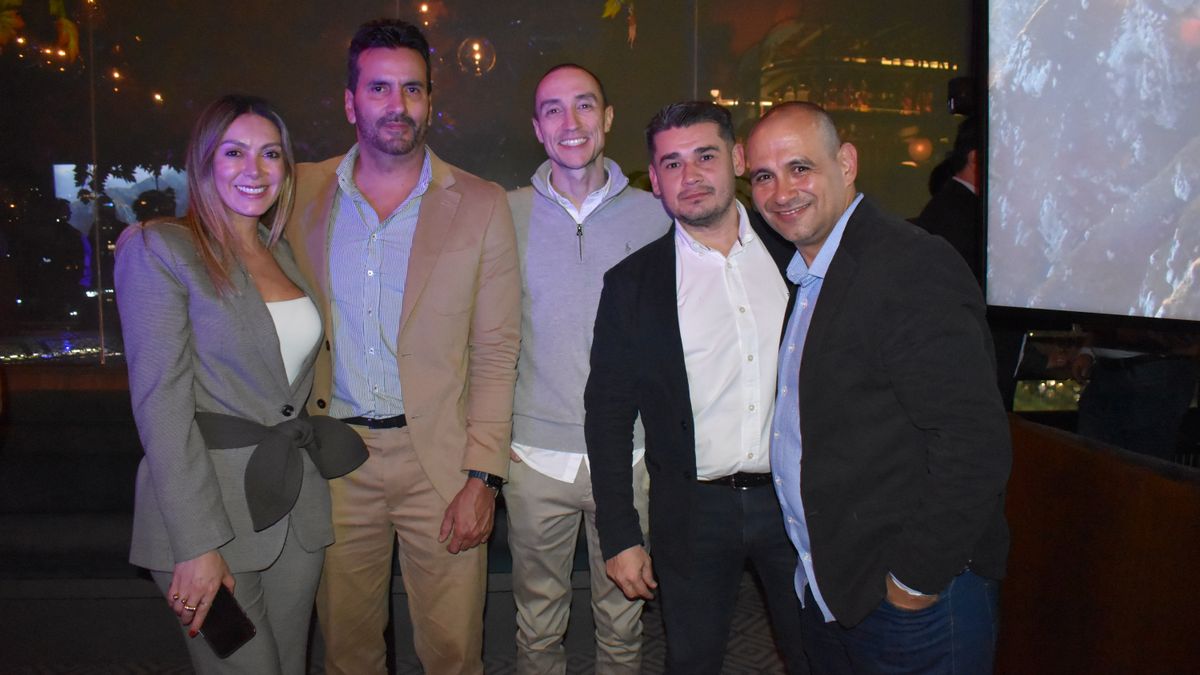 Jessica Sánchez, Ladevi; Juan Peláez, Hertz, Dollar y Thrifty; Diego Gómez, UltraGo; Camilo Salazar, UltraGo; Diego Gómez, UltraGo, durante el evento organizado por HBX Group en Bogotá.