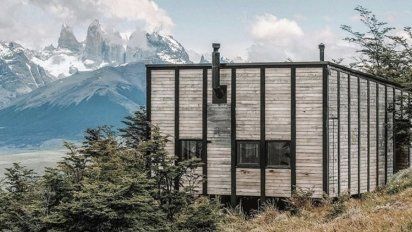 La cadena de suites de lujo tiene presencia en Torres del Paine, San Pedro de Atacama e Iguazú.