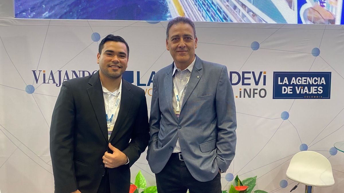 Héctor Álvarez, director de Desarrollo de Negocios para América Latina, y Samuel Abreu, nuevo gerente de Desarrollo de Negocios para Colombia y República Dominicana de Iberostar. - Ladevi Medios y Soluciones Héctor Álvarez, director de Desarrollo de Negocios para América Latina, y Samuel Abreu, nuevo gerente de Desarrollo de Negocios para Colombia y República Dominicana de Iberostar.