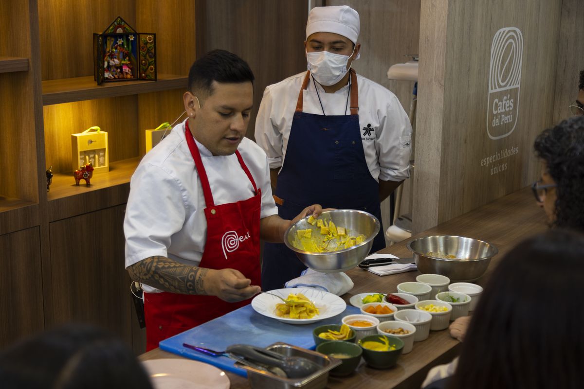 La gastronomía peruana se destaca en la Vitrina Turística Anato 2023.