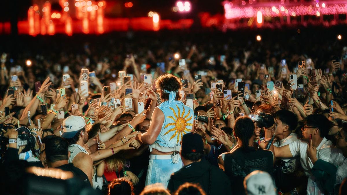 Lollapalooza 2026: el festival musical atrae a muchos viajeros de distintos lugares del país y del mundo, favoreciendo al turismo de Buenos Aires.&nbsp;