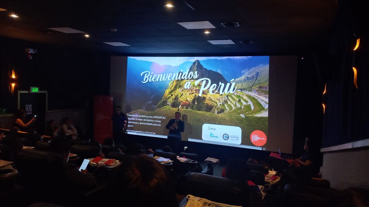 Agencias de viajes de Quito asistieron a proyección de película organizada por PromPerú.