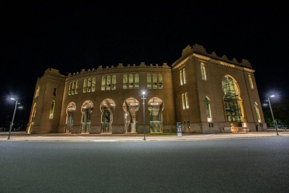 La Plaza de Toros de Colonia es utilizado como centro de convenciones y espectáculos culturales y deportivos.  