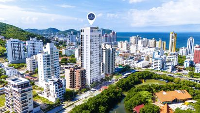 Poseidón Apartasuites redefinirá el lujo en Santa Marta con su diseño innovador y ubicación privilegiada frente al mar.
