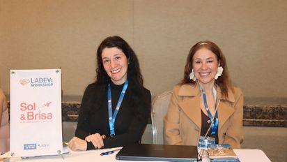 Yenny&nbsp;Gómez Rojas,&nbsp;gerente de Viajes Sol y Brisa y su equipo en el Ladevi Workshop.