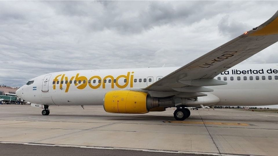 Vuelos low cost con Flybondi: la aerolínea permite acceder a una financiación accesible para pagar pasajes en cómodas cuotas. Vuelos low cost con Flybondi: la aerolínea permite acceder a una financiación accesible para pagar pasajes en cómodas cuotas.