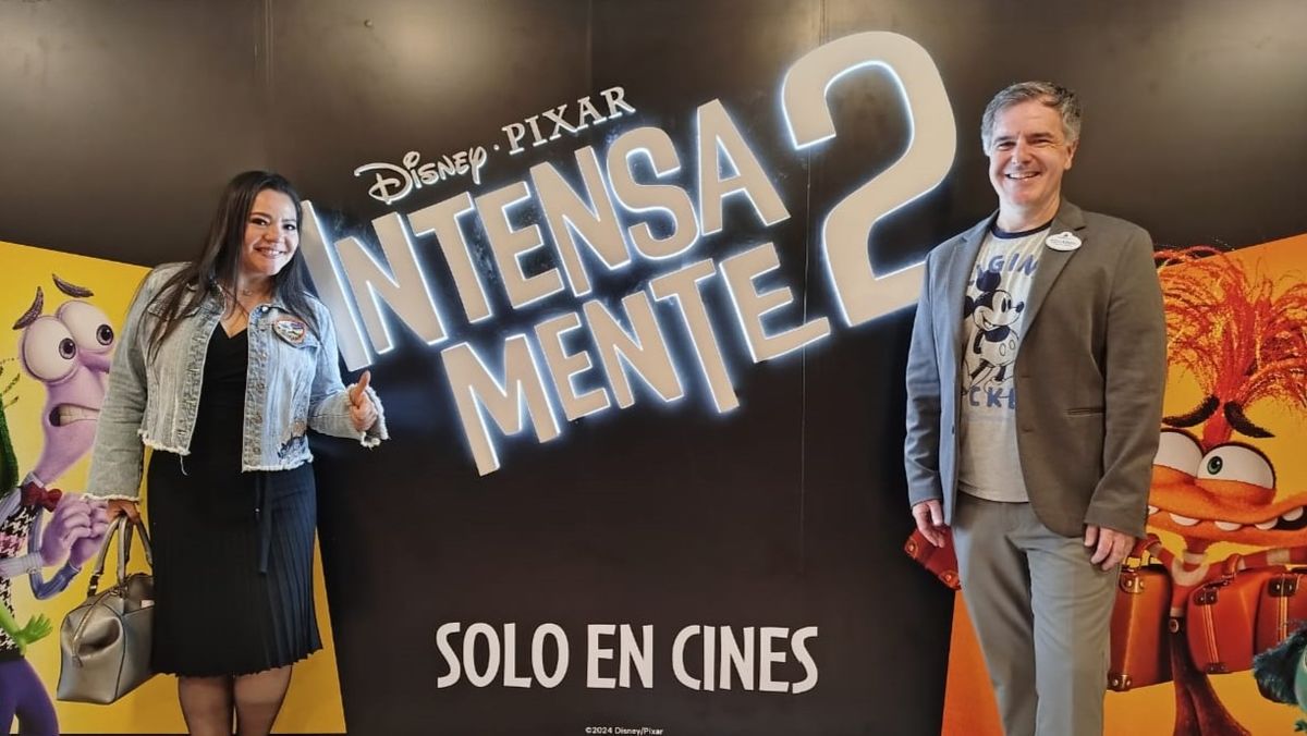 Marita Villalba y Eduardo Rocha juntos en la proyección de Intensamente 2.