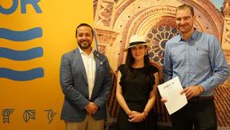 Santiago Granda, subsecretario de Promoción del Ministerio de Turismo; Lorena Guillén, directora de Fundación Municipal Turismo para Cuenca; y Nicolás Caram, vicepresidente para América Latina de ATTA, entidad que organiza el AdventureNEXT. 