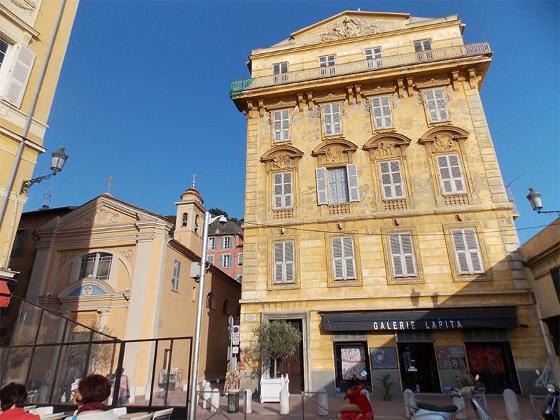 El hotel donde vivía el pintor Matisse se localiza en el casco histórico de Niza.