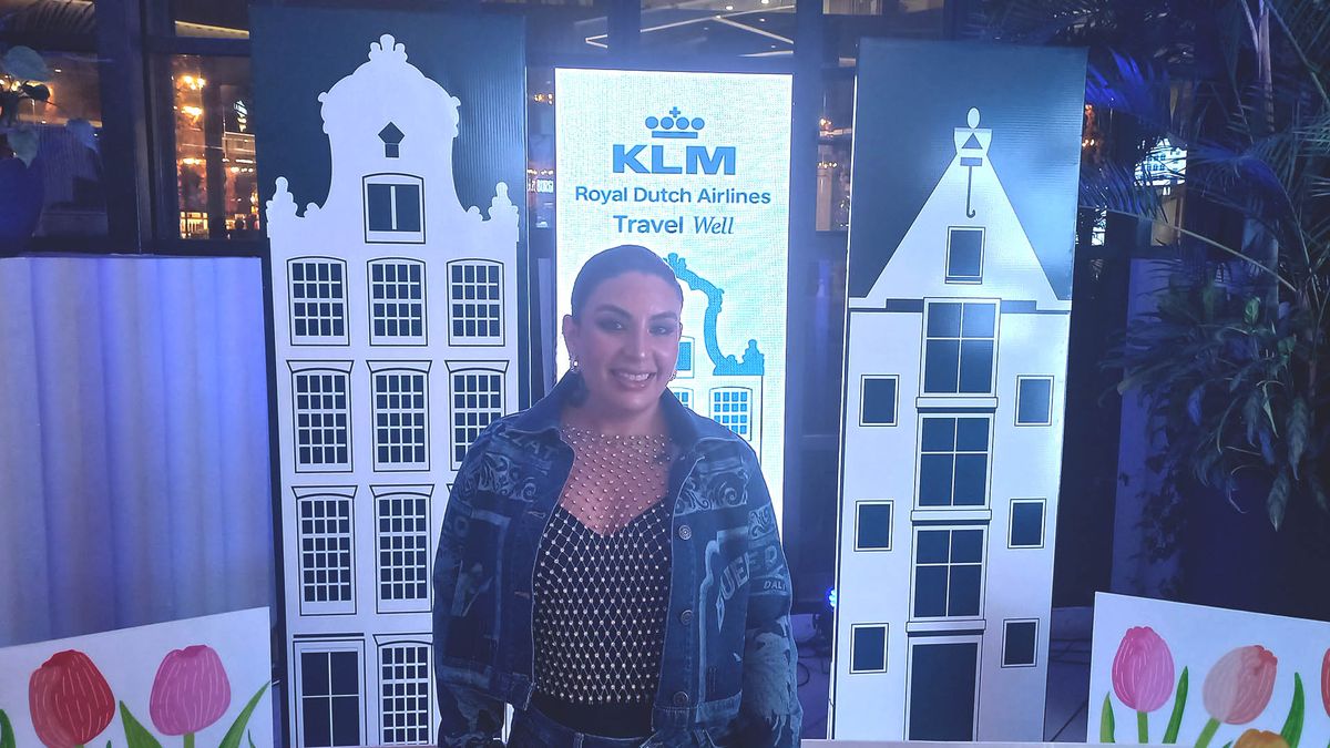 Usuarios de Business Class de KLM, durante el evento de intercambio de casitas Delft. Usuarios de Business Class de KLM, durante el evento de intercambio de casitas Delft.