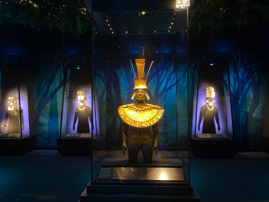 Machu Picchu and The Golden Empires of Peru es una exposición que combina una experiencia digital de destacadas piezas peruanas. - Ladevi Medios y Soluciones Machu Picchu and The Golden Empires of Peru es una exposición que combina una experiencia digital de destacadas piezas peruanas.