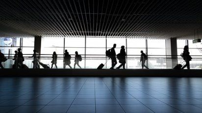 Se desplomaron los arribos internacionales por vía aérea en abril