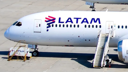 Un avión de Latam Airlines sufrió un importante incidente entre Sydney y Auckand. 