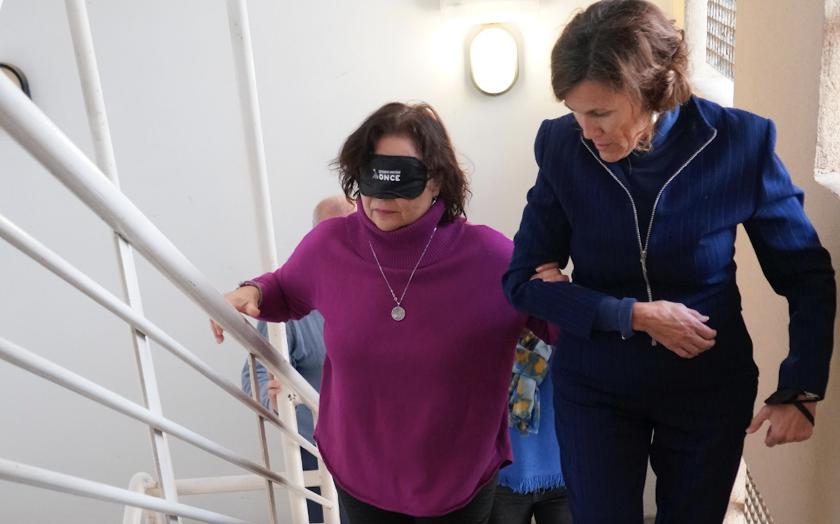 El Ayuntamiento de Palma de Mallorca y la ONCE forman a guías turísticos en el turismo accesible.