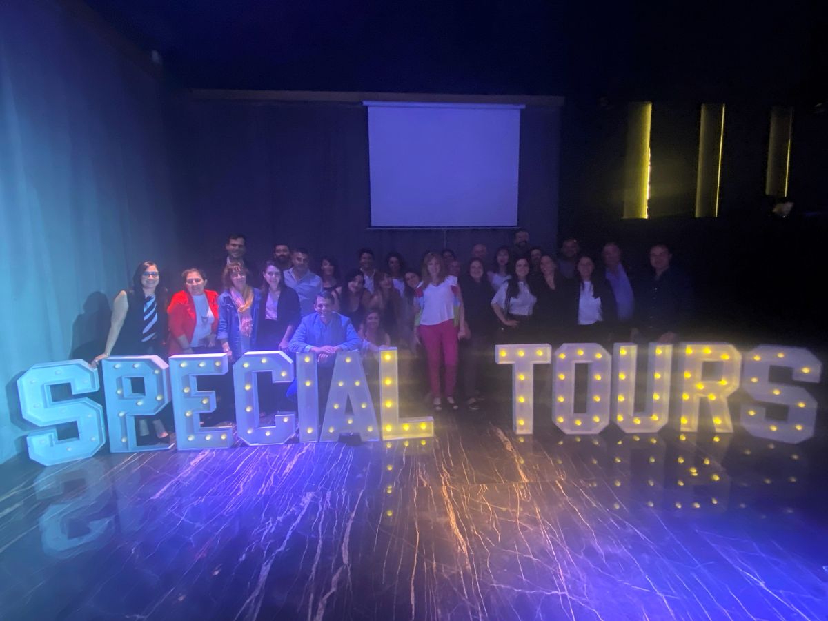 Todos los ejecutivos y directivos de Ola, Piamonte, Juliá Tours, Juan Toselli y Free Way, representantes de Special Tours en la región.
