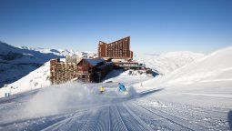 3 mil personas llegaron a la apertura de los primeros centros de esquí en la zona central. 