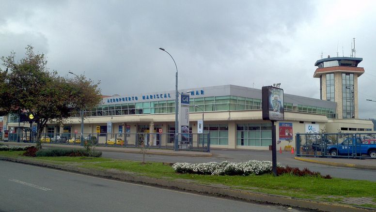 Queda suspendida habilitación de nueva ruta aérea entre Cuenca y Galápagos.