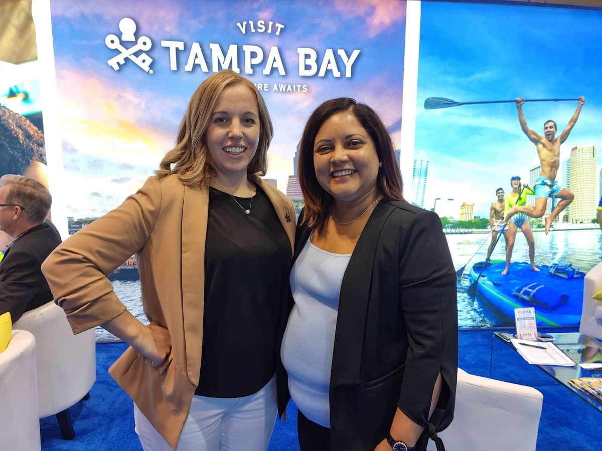 Stefanie Zinke y Marisol Berrios, de Visit Tampa Bay. 