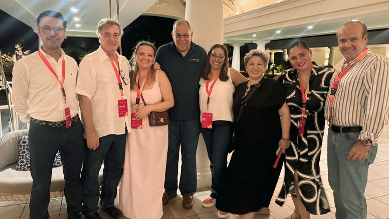 Equipo de la Oficina de Turismo de Curazao.