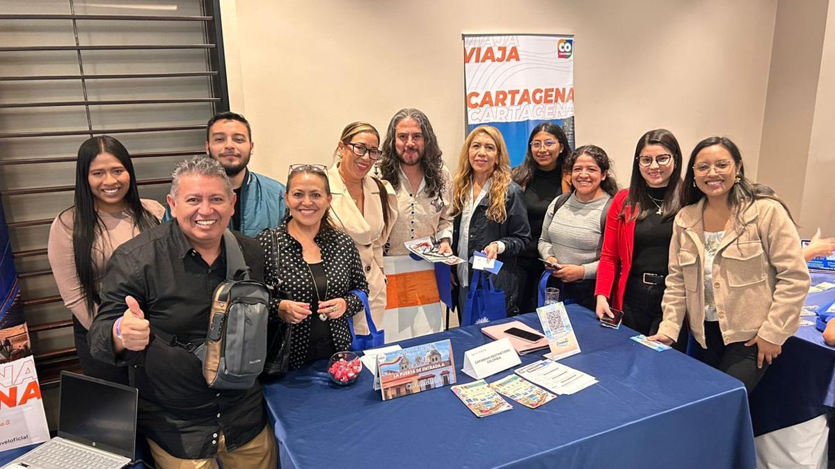 Maxitravel y los expositores entregaron premios a los asistentes, durante la Caravana Workshop 2026, en Quito. 