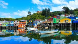 Estancia Rilán propone una escapada a Chiloé entre costa, iglesias de madera, cocina del sur y una pausa real frente al paisaje rural.