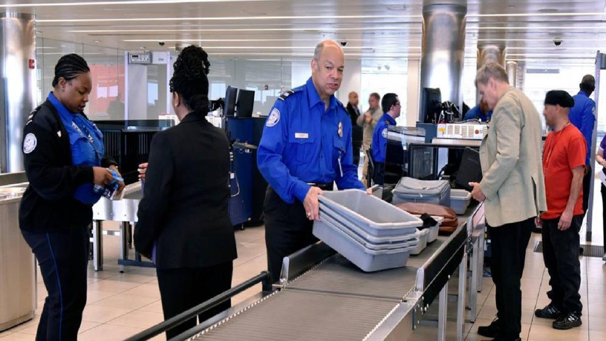 En el segundo trimestre de 2025, ingresaron a territorio estadounidense vía aérea 11.7 millones de visitantes extranjeros.