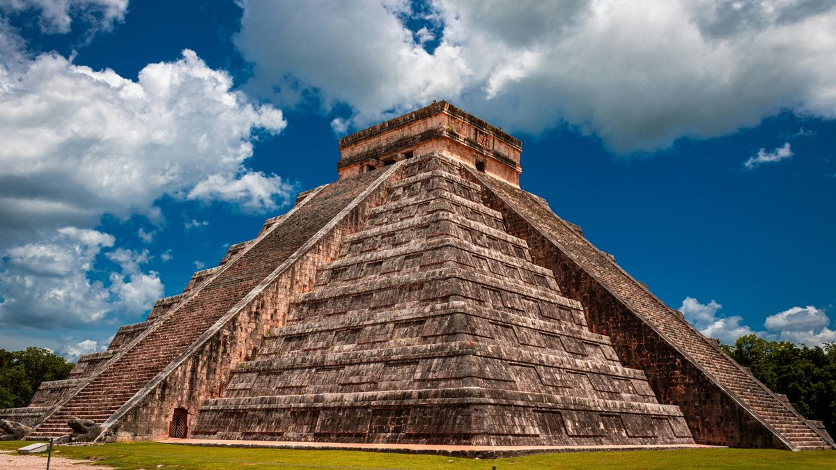 TripAdvisor distingue a SAT México: su tour a Chichén Itzá lidera en México y brilla en el mundo.