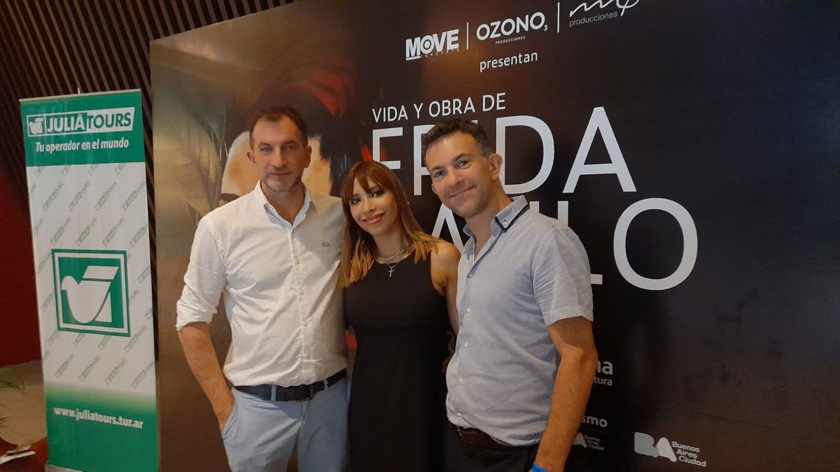 Los ejecutivos que recibieron a los agentes en el evento: Fernando Turuzzi (RIU), Bárbara García Gaitano y Mariano Rateni (Juliá Tours).