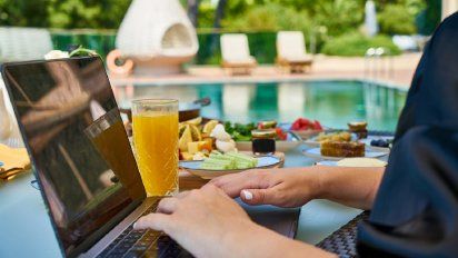 Hoteles: ¿cómo adaptar la gestión comercial al workation? 