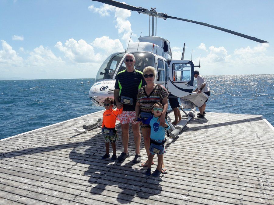 “Porque el viajero de hoy pide más, quiere más, sabe más y exige más. Para ellos, para poder atender a los requerimientos más lujosos de esos pasajeros, Sundance levanta la mano con el estandarte de calidad de servicio, atención al agente de viajes y las propuestas más novedosas para el segmento Elite”, comentaron desde la mayorista.