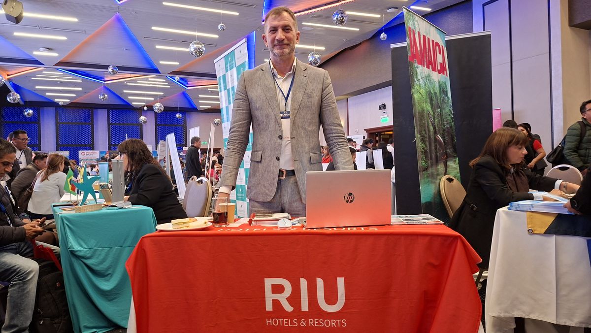 RIU Hotels & Resorts.