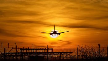 Los aeropuertos españoles fuera de Madrid y Barcelona ganan protagonismo según Kiwi.com.