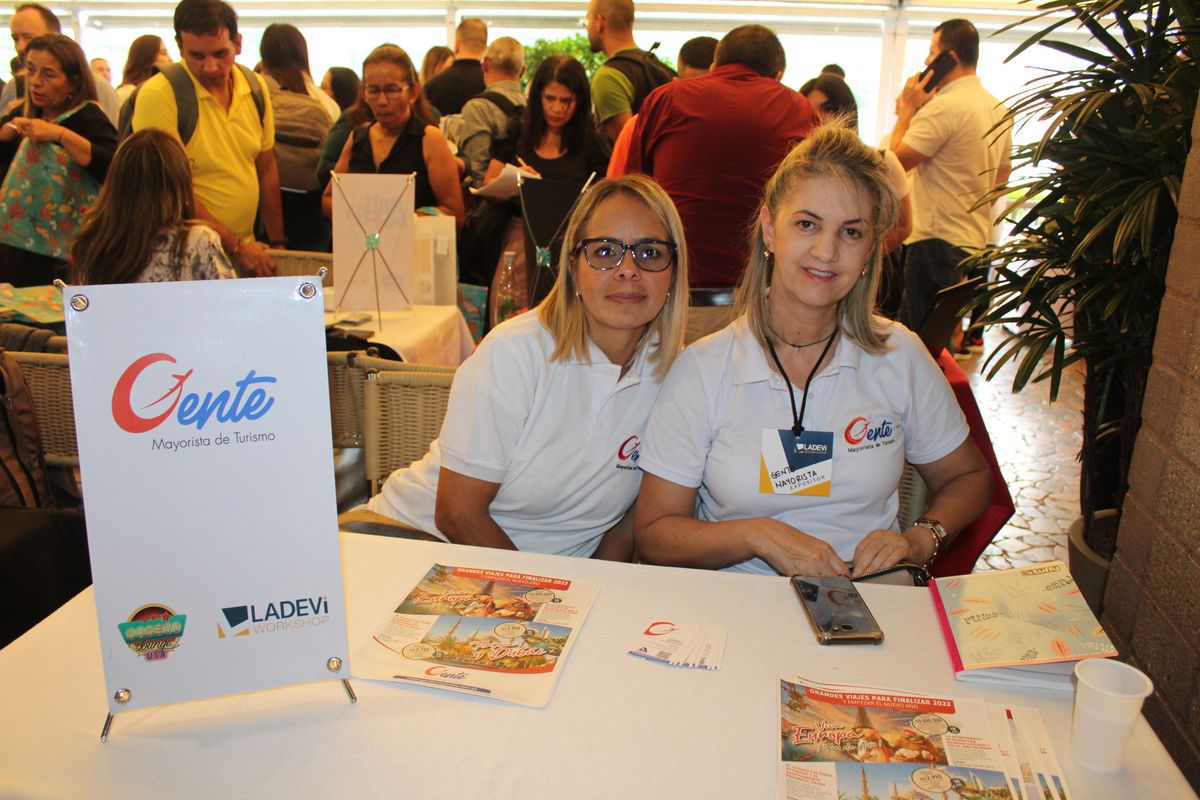 Equipo comercial de Gente Mayorista en Medellín.