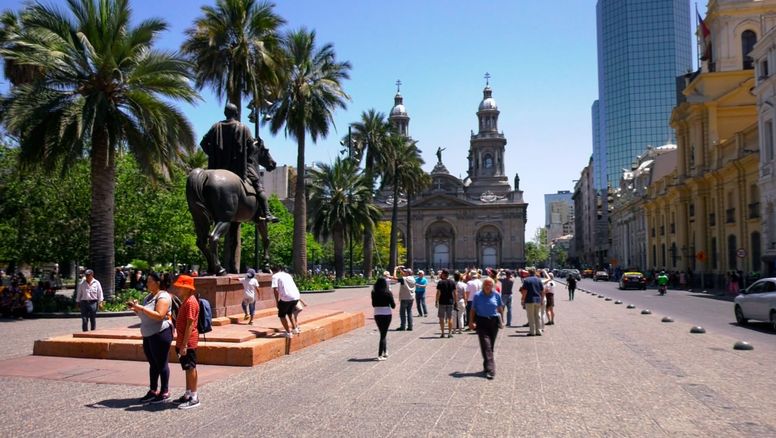 La Plaza de Armas es uno de los principales espacios de Santiago que busca intervenir Marío Desbordes.&nbsp;