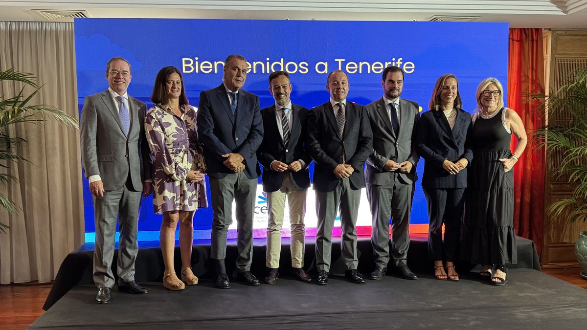 Representantes de CEAV, ACAVyT y el Cabildo de Tenerife, en el workshop de Tenerife del CEAV Pro Tour.