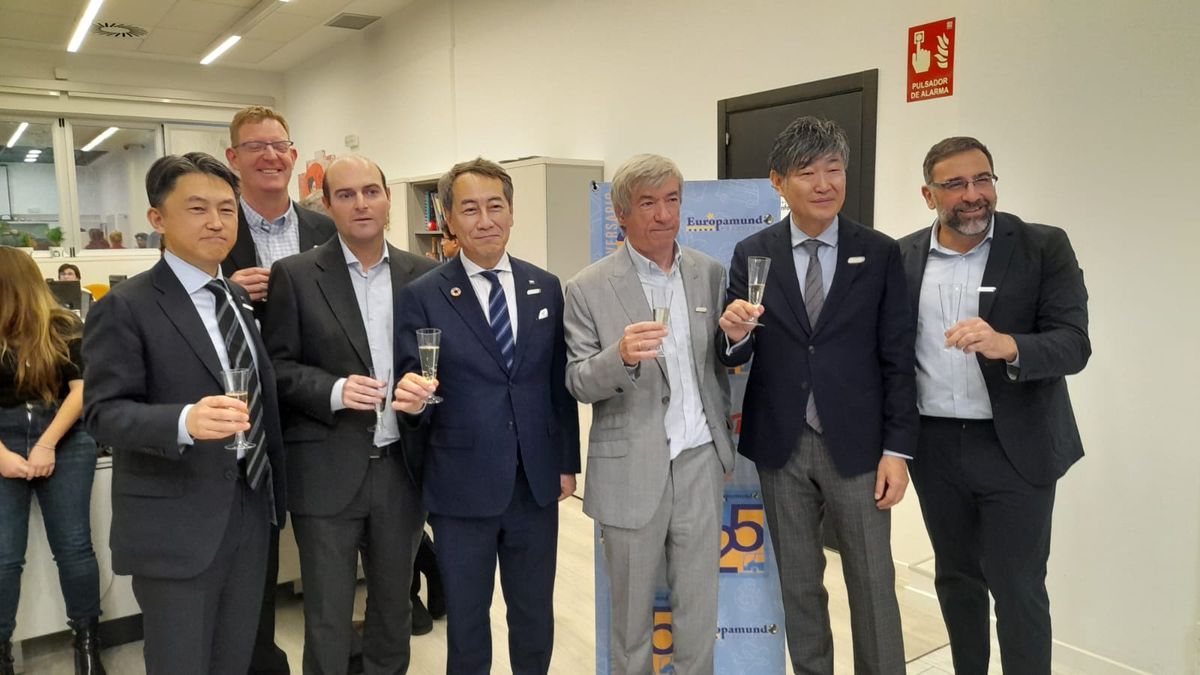 Los directivos de JTB y Euorpamundo.