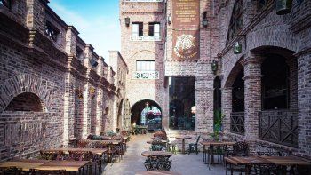 Córdoba: este hotel encanta con su especial arquitectura que transporta a épocas medievales europeas.