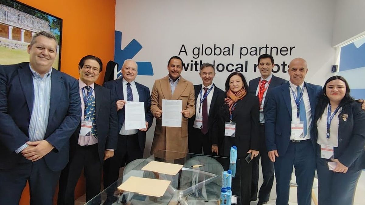 Expo Mayoristas firma convenio con la Unión Empresarial de Agencias de Viajes (UNAV) en Fitur.