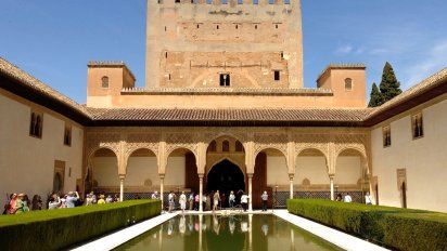 La Alhambra de Granada es el monumento que más visitantes está recibiendo a nivel nacional.