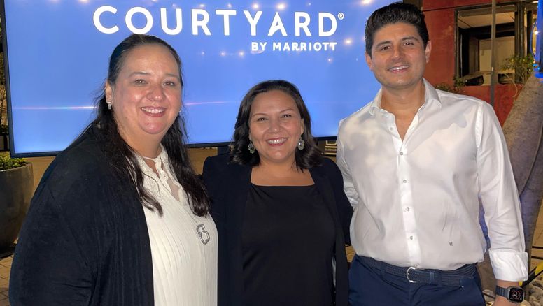 Alejandra Arellano, Xiomara Ballote y David Escalante presentaron la oferta de Yucatán y Grupo Presidente.