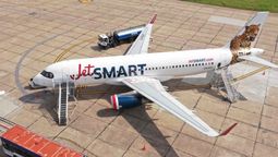 JetSmart Airlines es una línea aérea de ultra bajo costo con operaciones domésticas en Chile y Argentina y ahora también Perú, con 69 rutas en toda Sudamérica con servicios a Colombia, Uruguay y Brasil, y habiendo transportado más de 12 millones de pasajeros.