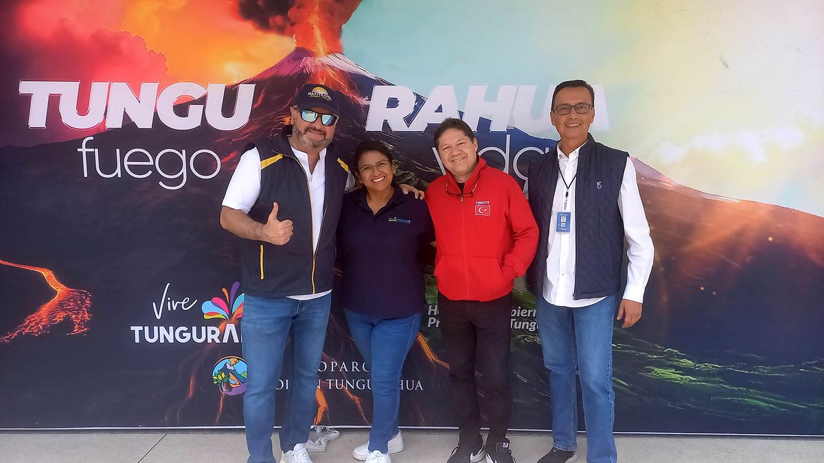 Equipo de Unión 5, organizadora de la feria Viajemos: Fidel Murgueytio, gerente general de Maxitravel; Cecilia Díaz, supervisora de Operaciones de Statustravel; Alexander S. Idárraga, gerente general de Viaje Hoy; y Alberto Rosero, gerente general de Bluesky. - Ladevi Medios y Soluciones Equipo de Unión 5, organizadora de la feria Viajemos: Fidel Murgueytio, gerente general de Maxitravel; Cecilia Díaz, supervisora de Operaciones de Statustravel; Alexander S. Idárraga, gerente general de Viaje Hoy; y Alberto Rosero, gerente general de Bluesky.