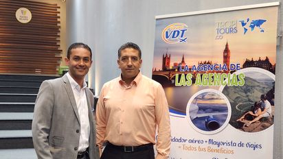 Omar Colmenares, director de Tropitours y Parce Travel Colombia; Steve Ramos, gerente general de Grupo VDT.