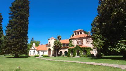 Mendoza:La propuesta de hospedaje en Chateau d´Ancón incluirá desayuno, almuerzo, té ycena. Mendoza:La propuesta de hospedaje en Chateau d´Ancón incluirá desayuno, almuerzo, té ycena.