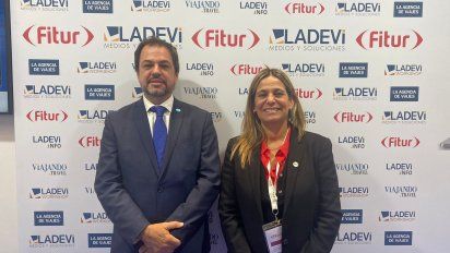 Valentín Díaz Gilligan, presidente del Ente de Turismo de la Ciudad de Buenos Aires, y Karina Perticone, directora ejecutiva del Visit Buenos Aires.