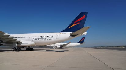 Plus Ultra Líneas Aéreas cuenta con cinco vuelos semanales en la ruta Buenos Aires-Madrid.