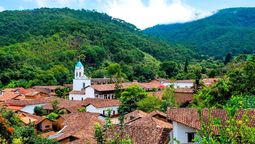 altText(El Pueblo Mágico a una hora de Puerto Vallarta que sorprende en la sierra)}