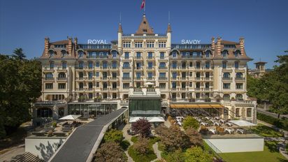 La imponente y señorial fachada del Royal Savoy Hotel & Spa en Lausana, Suiza, nuevo miembro de Leading Hotels.  &nbsp;