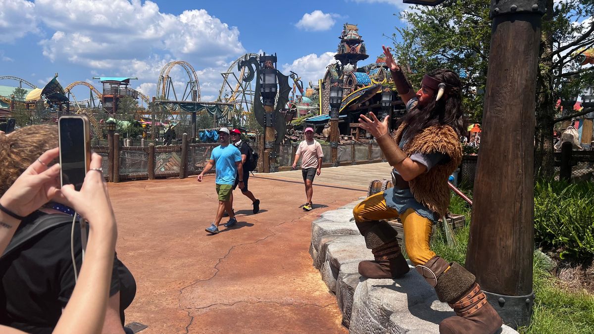 Universal Destinations & Experiences: El mundo de Cómo Entrenar a Tu Dragón - Isle of Berk es una de las zonas más grandes de Epic.