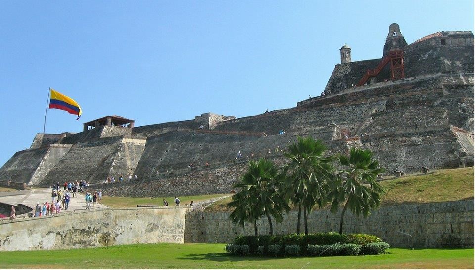 Las murallas preservan tesoros históricos de la ciudad.